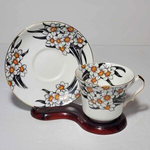 Victoria C&E Teacup and Saucer Narcissus White Flowers Vintage